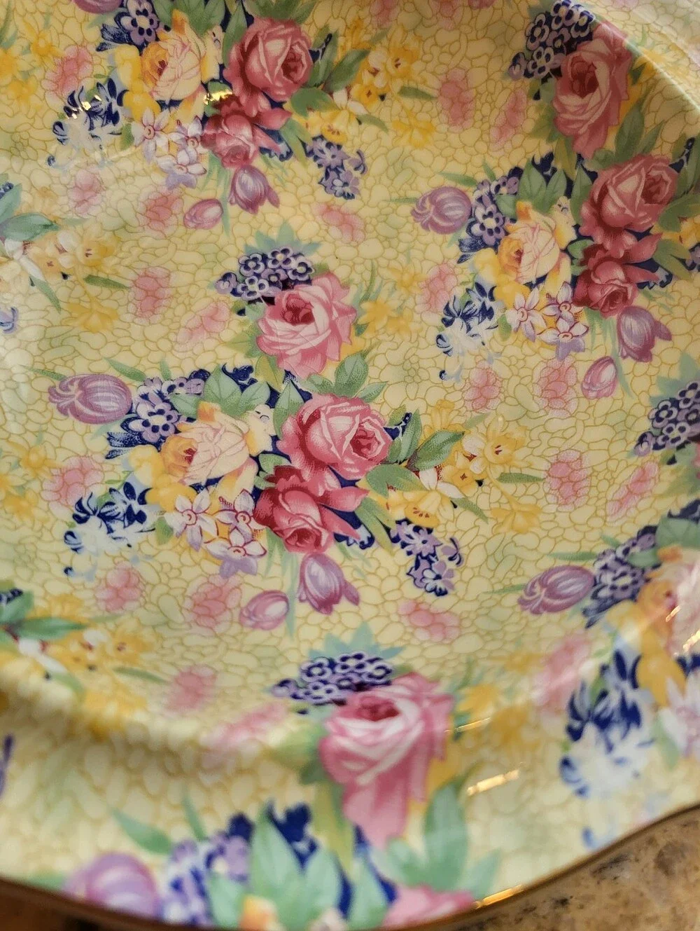 Royal Winton England 7 In .Floral Ceramic Serving Bowl